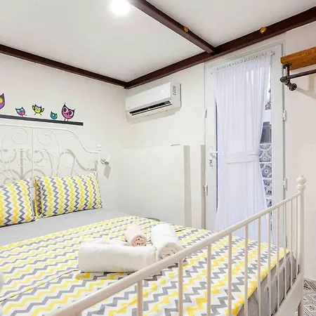 Lovely W Garden /4mins To Taksim Square Apartamento Estambul